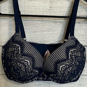 Victoria's Secret Blue Lace Push Up Bra Size 34DDD